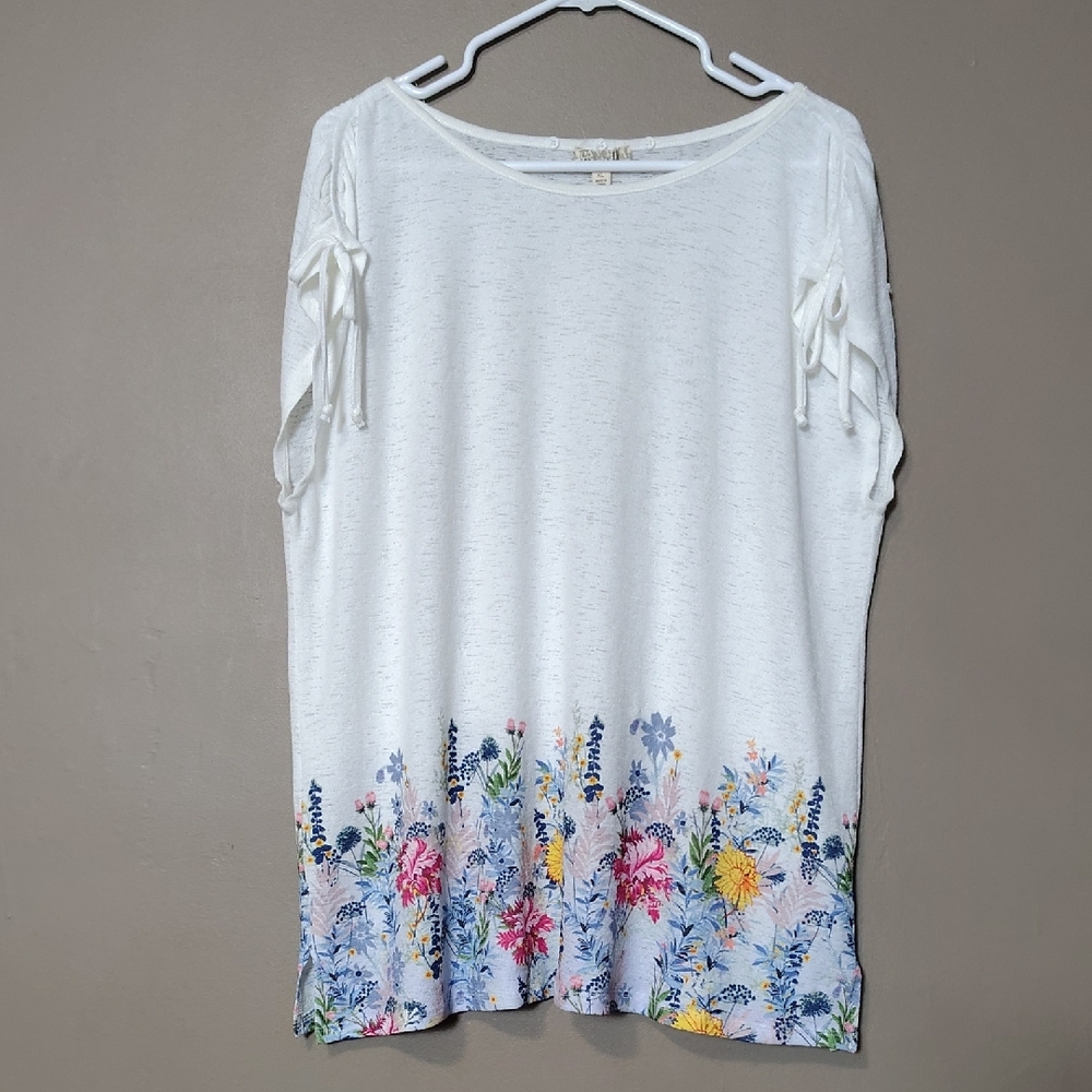 One World See Through Almost Sleeveless White And Flowered Blouse Size XL